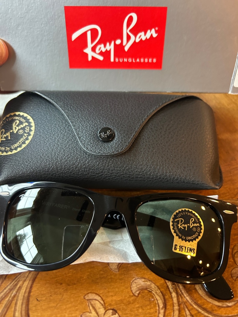 Ray-Ban Wayfarer Black Frame Sunglasses with Green Lenses New! Made in Italy